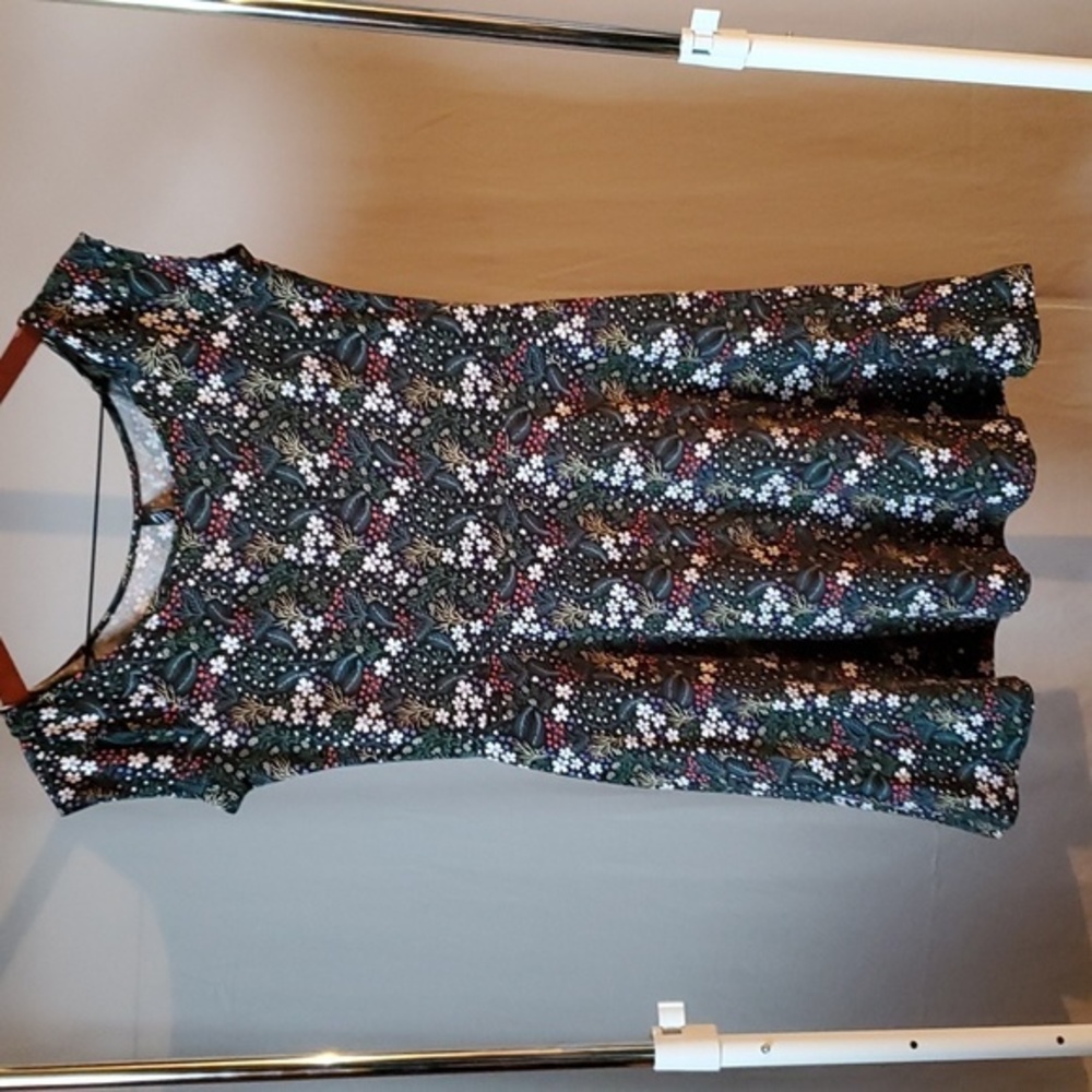 Cute dress‎ by Cuidado Con El Perro.